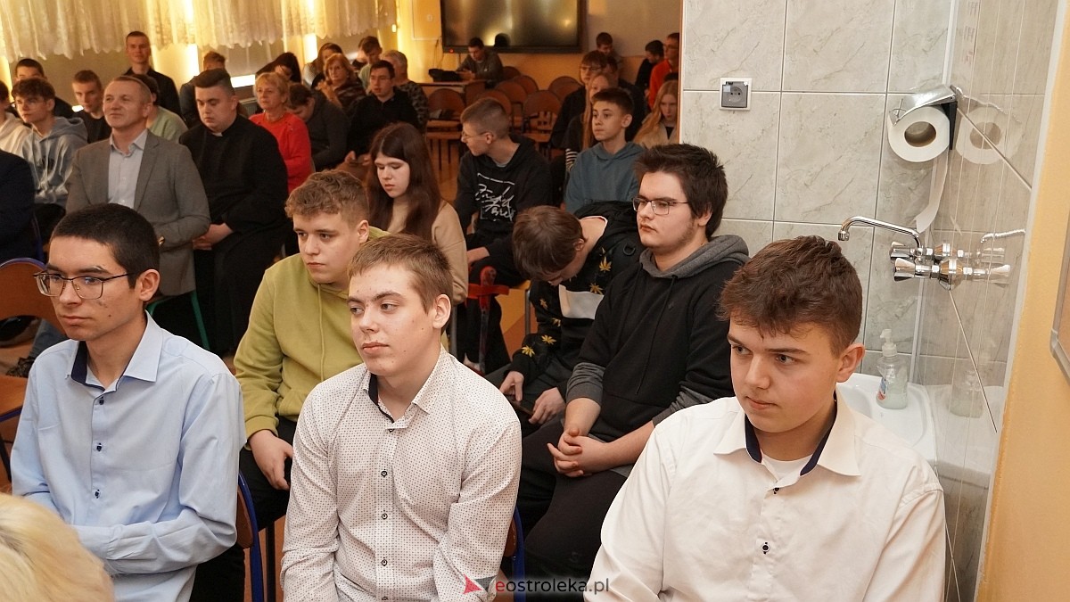 Podsumowanie projektu edukacyjnego w ZSP w Goworowie [27.01.2025] - zdjęcie #65 - eOstroleka.pl