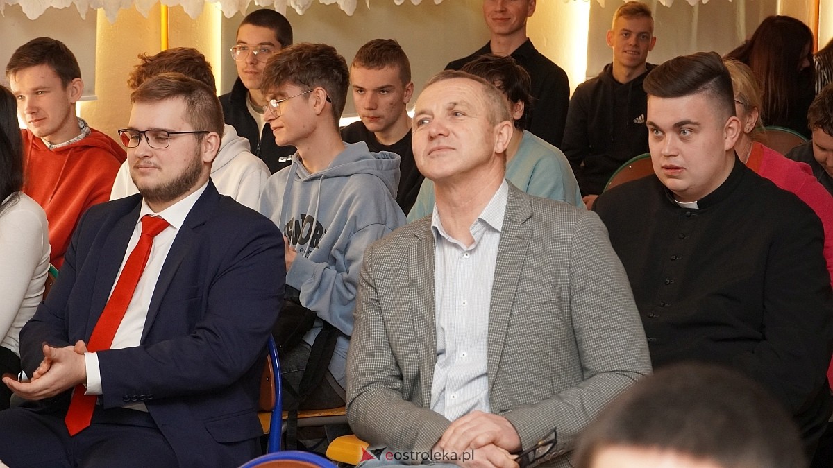 Podsumowanie projektu edukacyjnego w ZSP w Goworowie [27.01.2025] - zdjęcie #62 - eOstroleka.pl