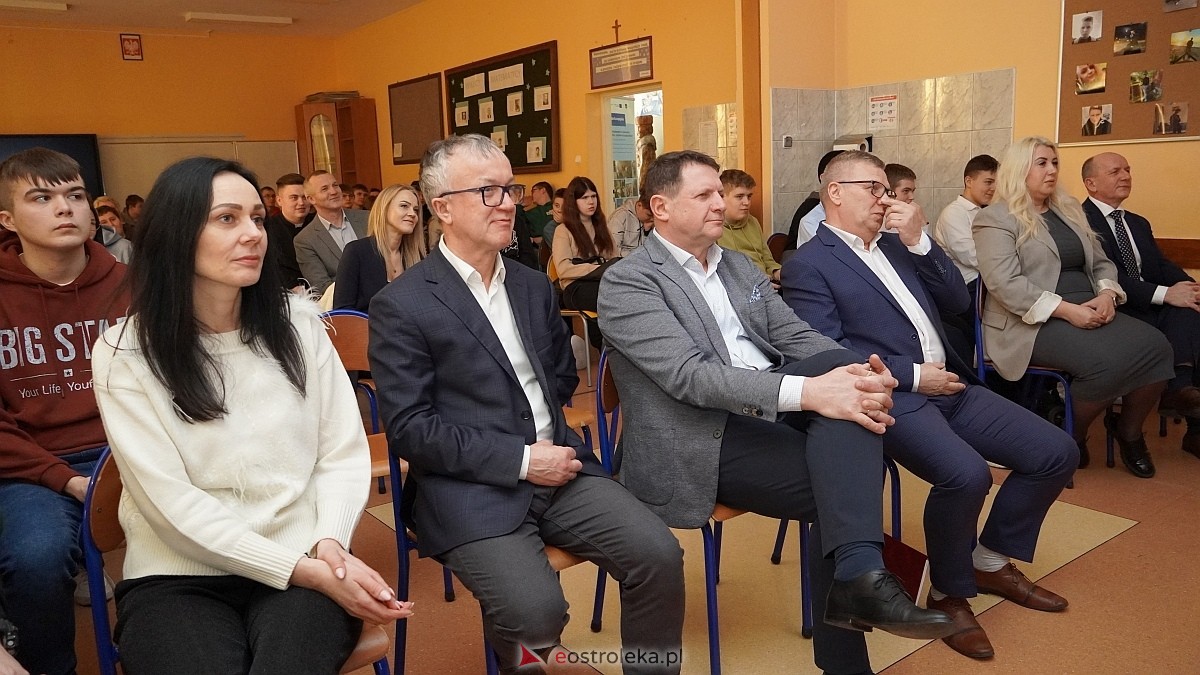 Podsumowanie projektu edukacyjnego w ZSP w Goworowie [27.01.2025] - zdjęcie #46 - eOstroleka.pl