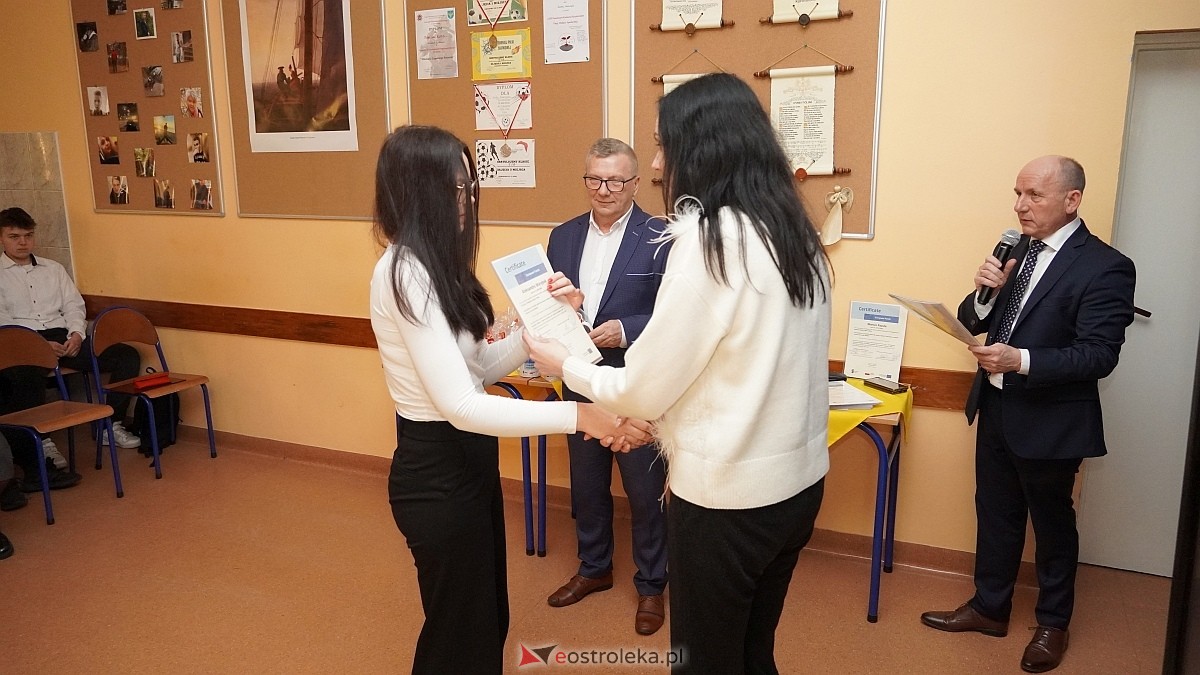 Podsumowanie projektu edukacyjnego w ZSP w Goworowie [27.01.2025] - zdjęcie #24 - eOstroleka.pl