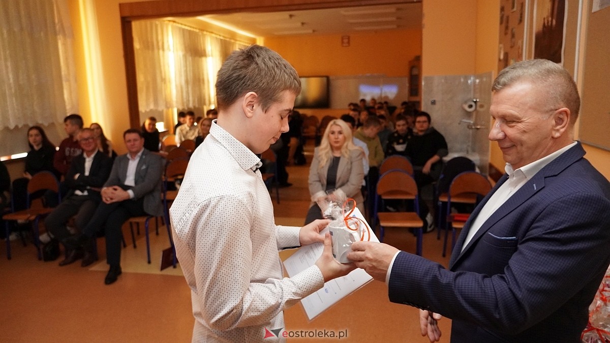 Podsumowanie projektu edukacyjnego w ZSP w Goworowie [27.01.2025] - zdjęcie #17 - eOstroleka.pl