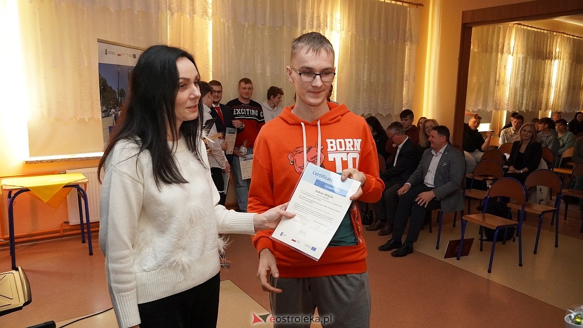 Podsumowanie projektu edukacyjnego w ZSP w Goworowie [27.01.2025] - zdjęcie #15 - eOstroleka.pl