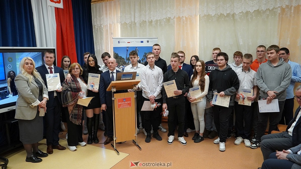 Podsumowanie projektu edukacyjnego w ZSP w Goworowie [27.01.2025] - zdjęcie #2 - eOstroleka.pl