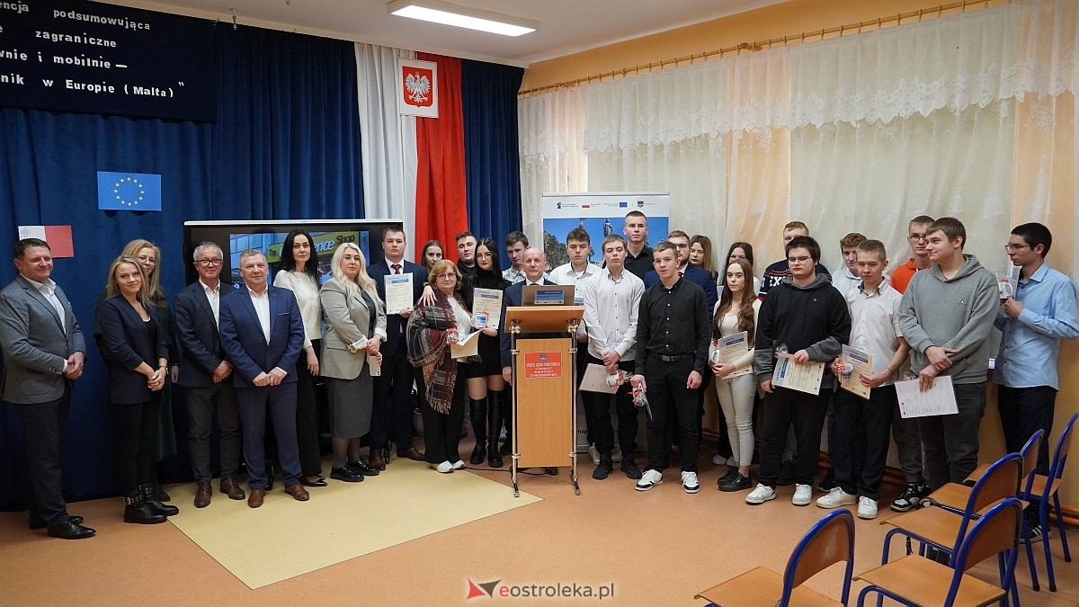 Podsumowanie projektu edukacyjnego w ZSP w Goworowie [27.01.2025] - zdjęcie #1 - eOstroleka.pl