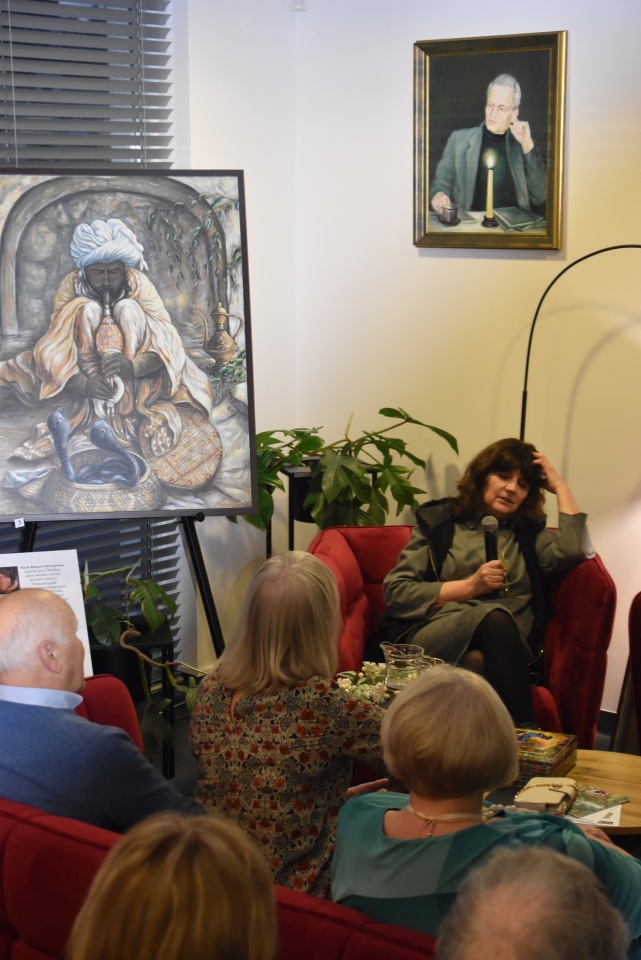 Wernisaż wystawy prac Barbary Mierzejewskiej w Gminnej Bibliotece Publicznej w Kadzidle [29.01.2025] - zdjęcie #14 - eOstroleka.pl