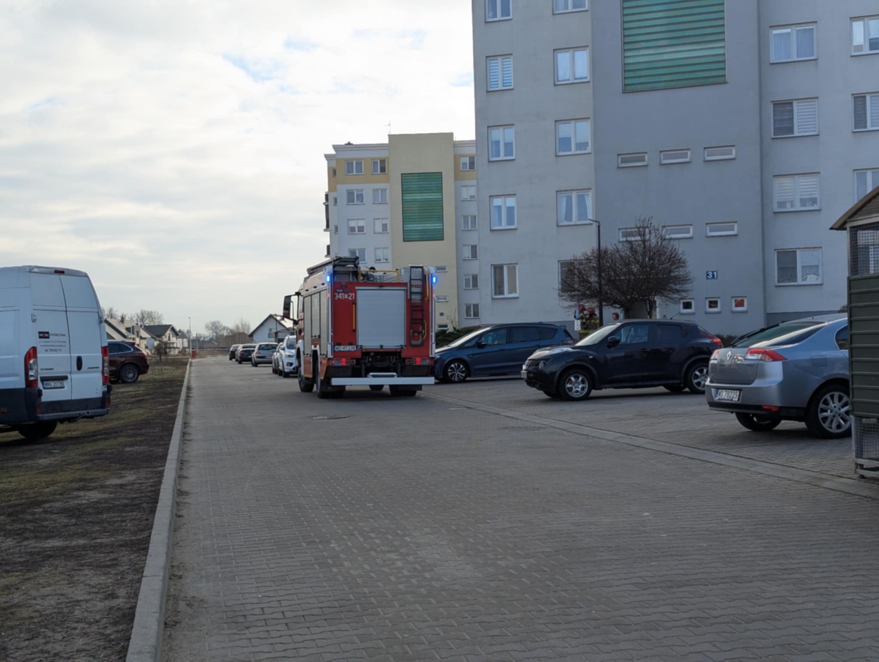 Niepokojący alarm z bloku na Bohaterów Warszawy. Co było powodem interwencji strażaków? [29.01.2025] - zdjęcie #5 - eOstroleka.pl