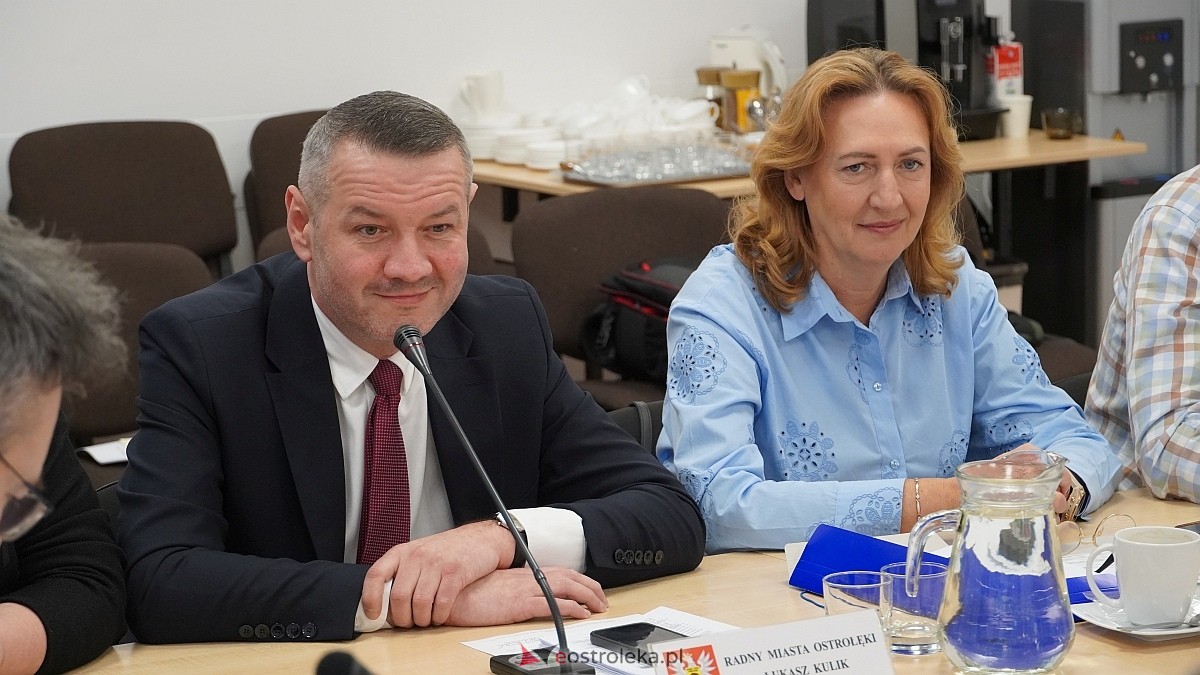 XIX zwyczajna sesja Rady Miasta Ostrołęki [30.01.2025] - zdjęcie #13 - eOstroleka.pl