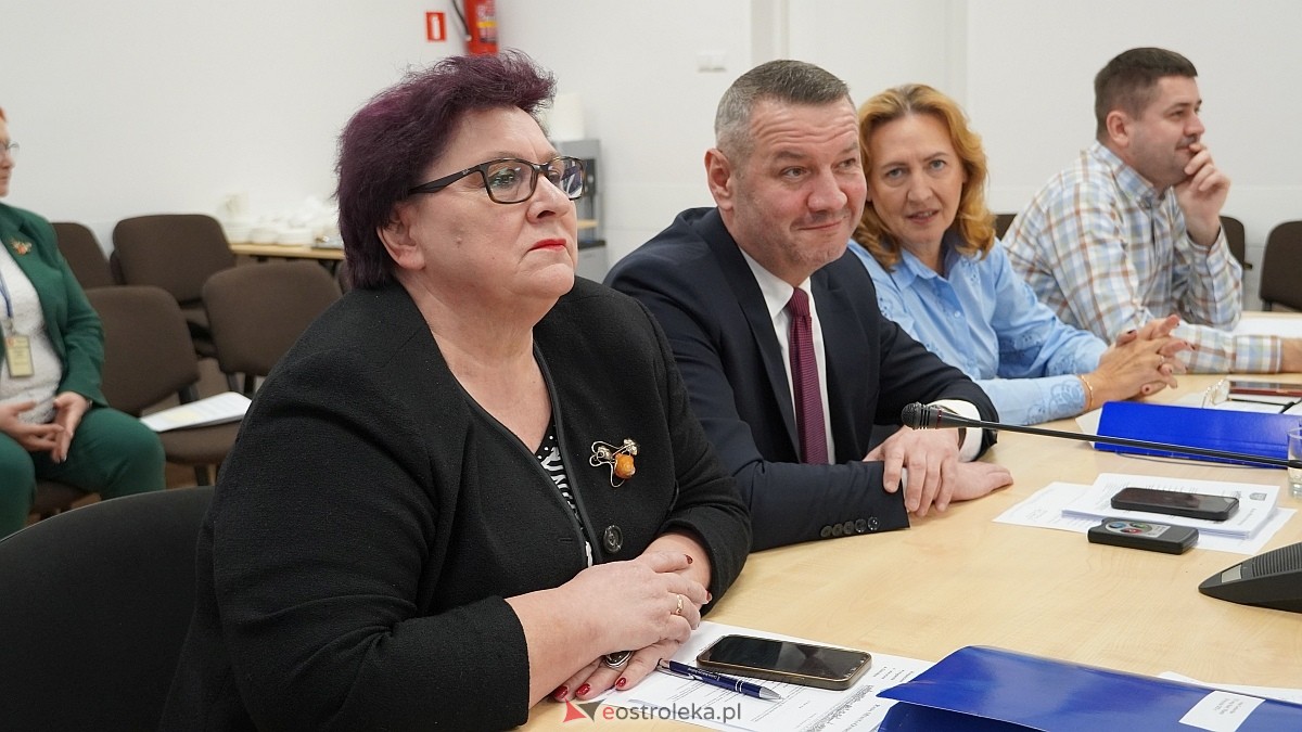 XIX zwyczajna sesja Rady Miasta Ostrołęki [30.01.2025] - zdjęcie #10 - eOstroleka.pl
