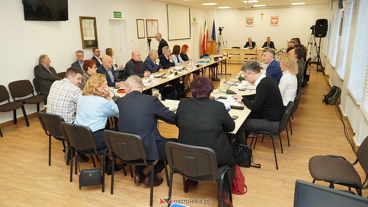 XIX zwyczajna sesja Rady Miasta Ostrołęki [30.01.2025] - zdjęcie #9 - eOstroleka.pl