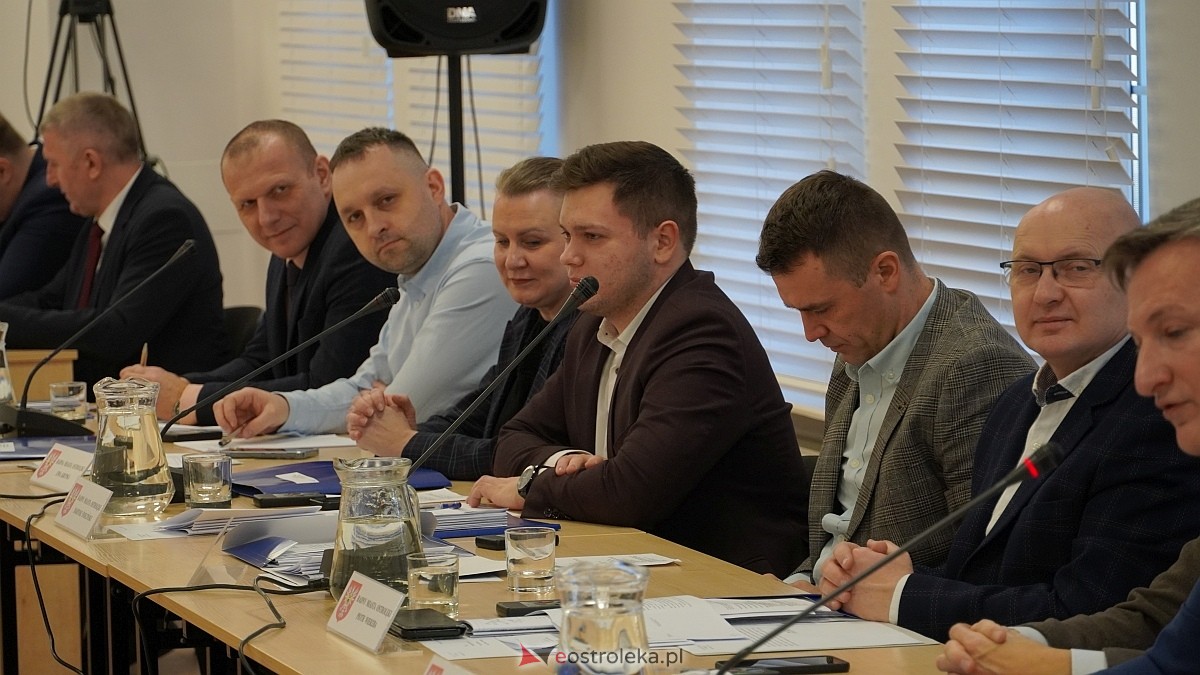 XIX zwyczajna sesja Rady Miasta Ostrołęki [30.01.2025] - zdjęcie #7 - eOstroleka.pl