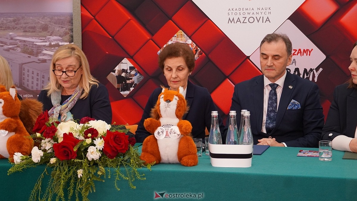 Konferencja prasowa Akademii Nauk Stosowanych Mazovia w CKZiU [30.01.2025] - zdjęcie #13 - eOstroleka.pl