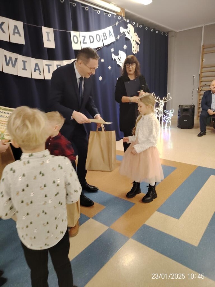 Rozstrzygnięcie VII edycji konkursu „Kartka i ozdoba bożonarodzeniowa” [30.01.2025] - zdjęcie #17 - eOstroleka.pl