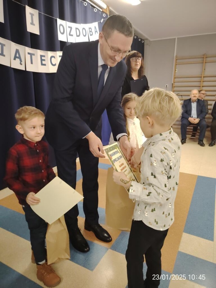 Rozstrzygnięcie VII edycji konkursu „Kartka i ozdoba bożonarodzeniowa” [30.01.2025] - zdjęcie #16 - eOstroleka.pl