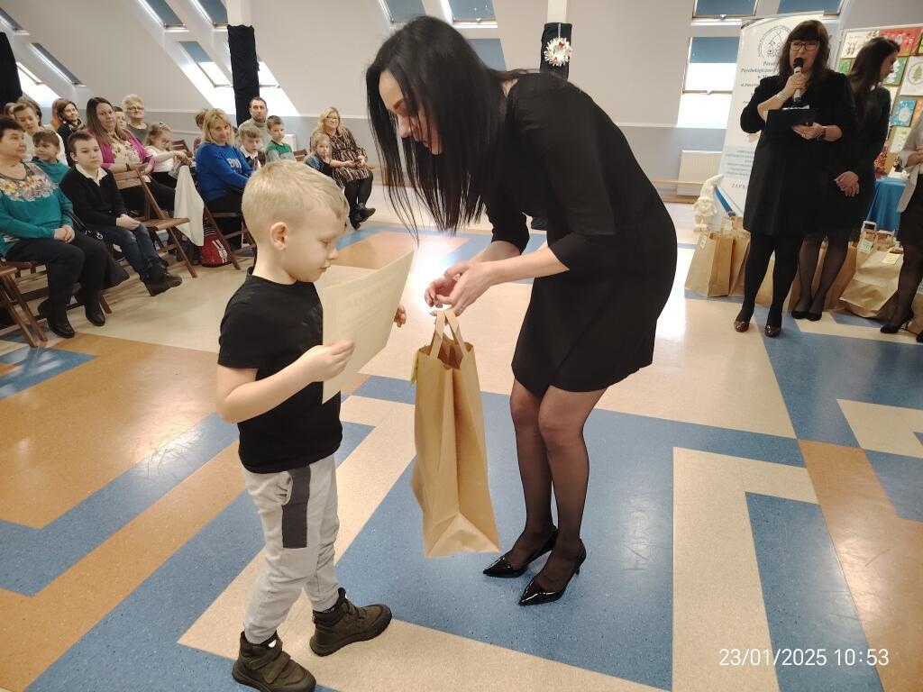 Rozstrzygnięcie VII edycji konkursu „Kartka i ozdoba bożonarodzeniowa” [30.01.2025] - zdjęcie #13 - eOstroleka.pl