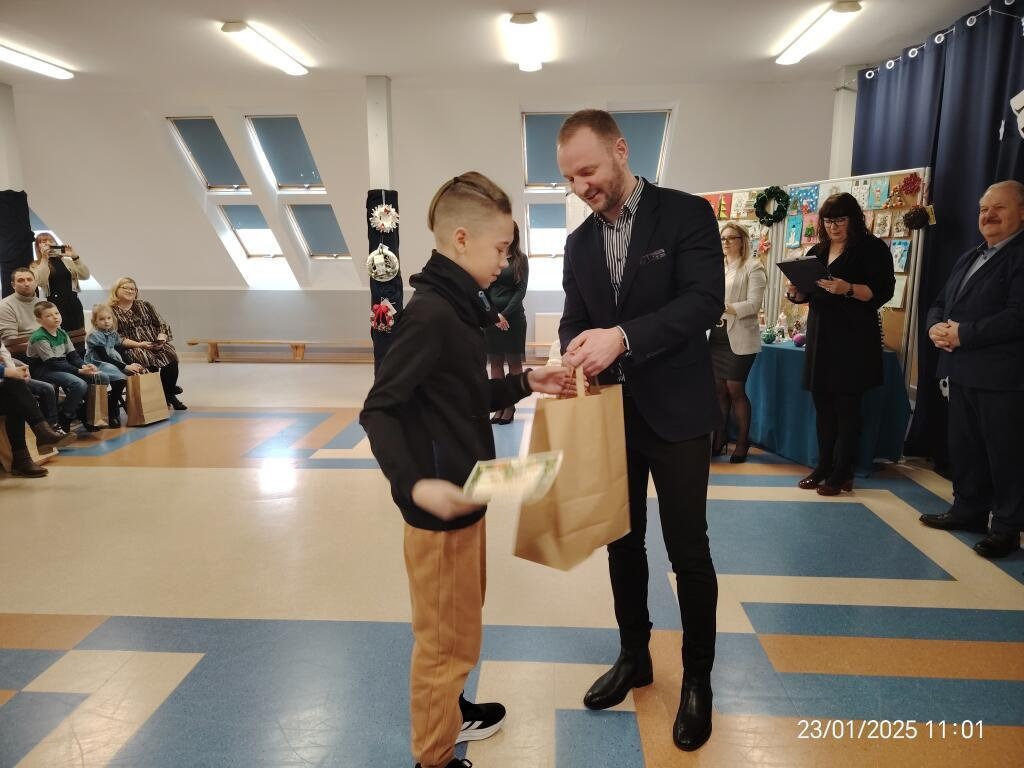 Rozstrzygnięcie VII edycji konkursu „Kartka i ozdoba bożonarodzeniowa” [30.01.2025] - zdjęcie #10 - eOstroleka.pl