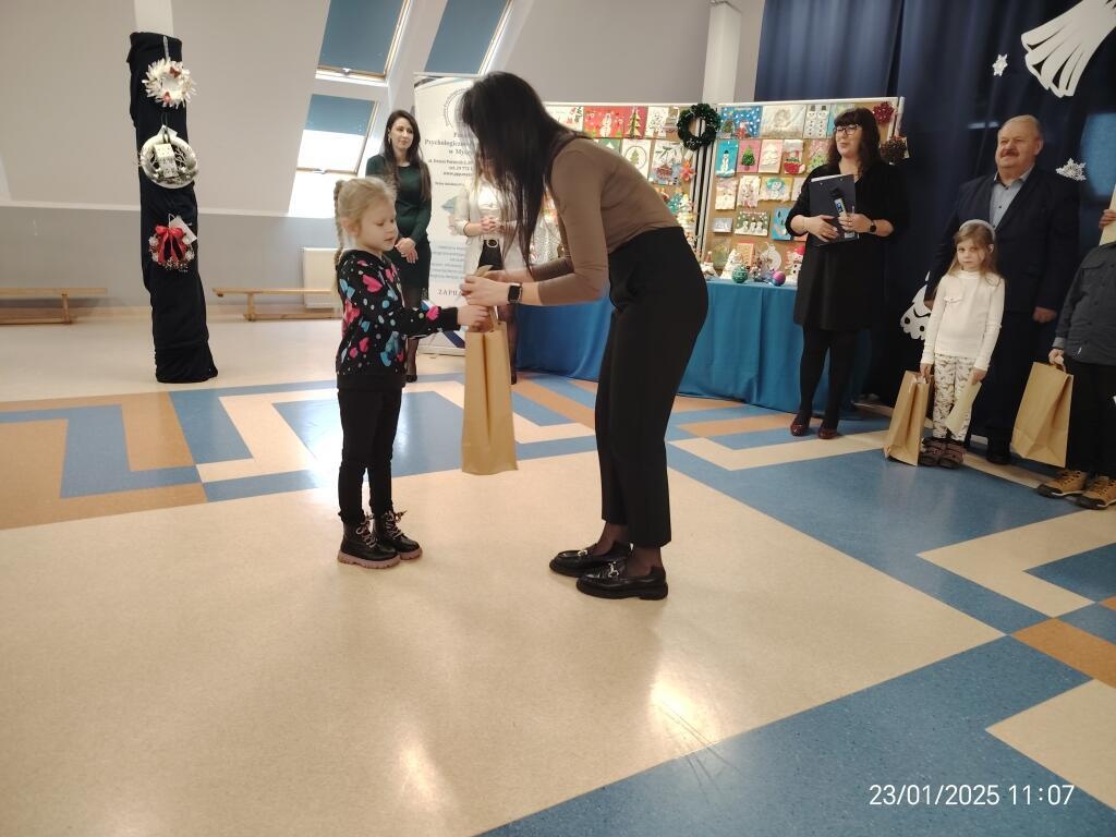 Rozstrzygnięcie VII edycji konkursu „Kartka i ozdoba bożonarodzeniowa” [30.01.2025] - zdjęcie #7 - eOstroleka.pl