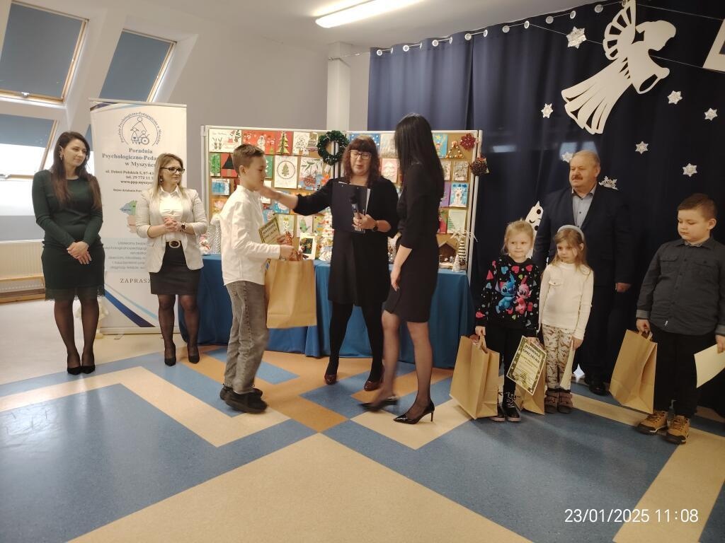 Rozstrzygnięcie VII edycji konkursu „Kartka i ozdoba bożonarodzeniowa” [30.01.2025] - zdjęcie #6 - eOstroleka.pl