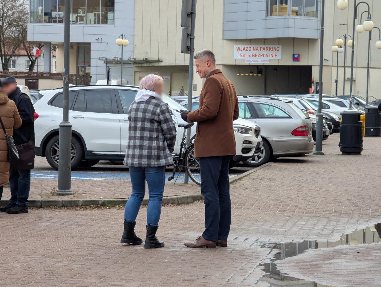 Zbiórka podpisów poparcia dla Karola Nawrockiego [01.02.2025] - zdjęcie #7 - eOstroleka.pl