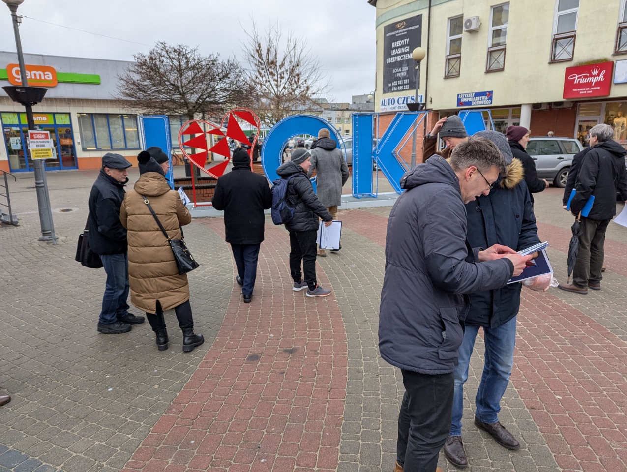 Zbiórka podpisów poparcia dla Karola Nawrockiego [01.02.2025] - zdjęcie #2 - eOstroleka.pl