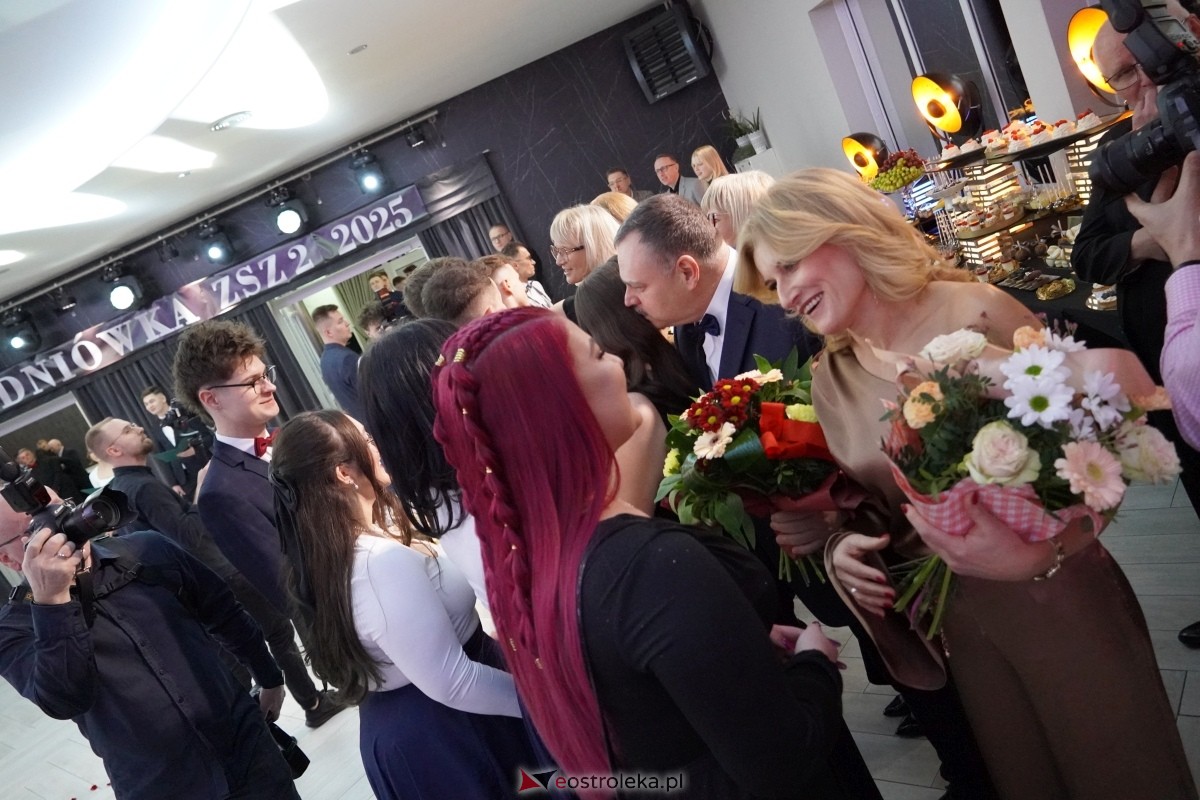 Studniówka w Zespole Szkół Zawodowych nr 2 w Ostrołęce [01.02.2025] - zdjęcie #262 - eOstroleka.pl