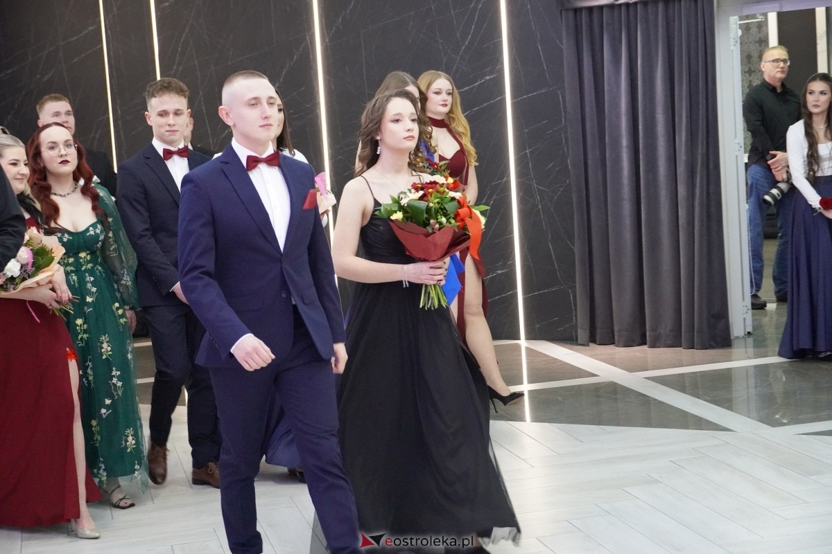 Studniówka w Zespole Szkół Zawodowych nr 2 w Ostrołęce [01.02.2025] - zdjęcie #257 - eOstroleka.pl