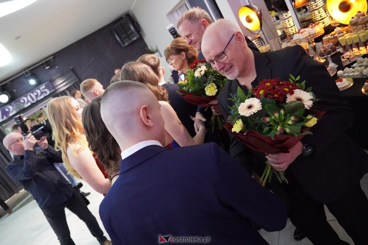 Studniówka w Zespole Szkół Zawodowych nr 2 w Ostrołęce [01.02.2025] - zdjęcie #252 - eOstroleka.pl