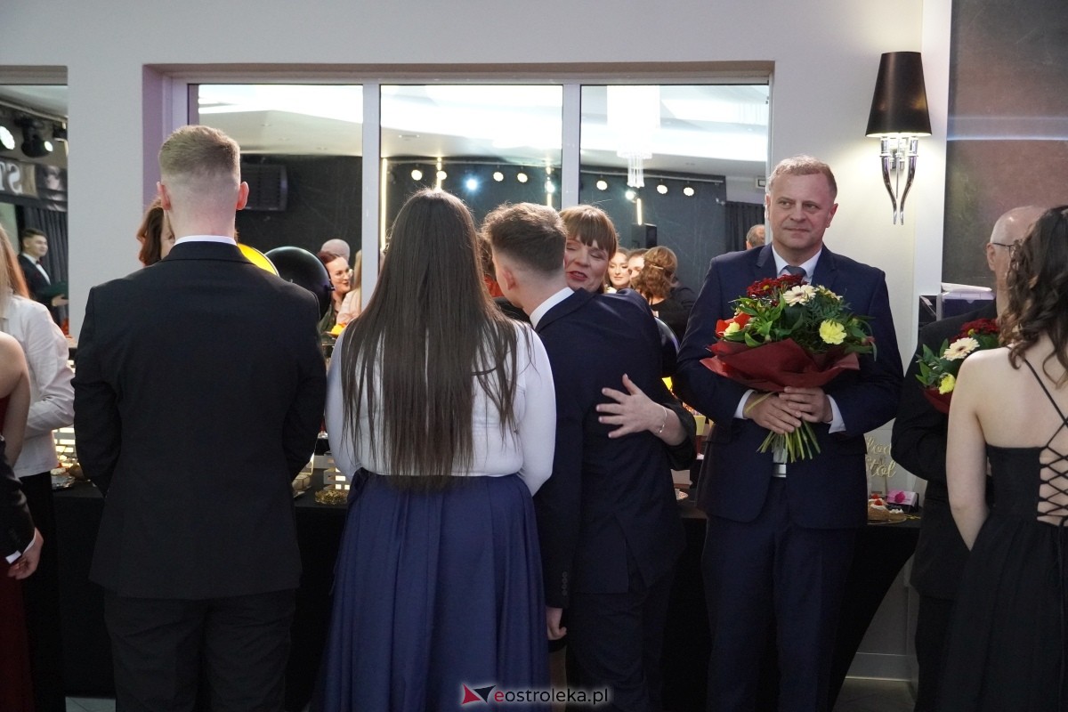 Studniówka w Zespole Szkół Zawodowych nr 2 w Ostrołęce [01.02.2025] - zdjęcie #251 - eOstroleka.pl