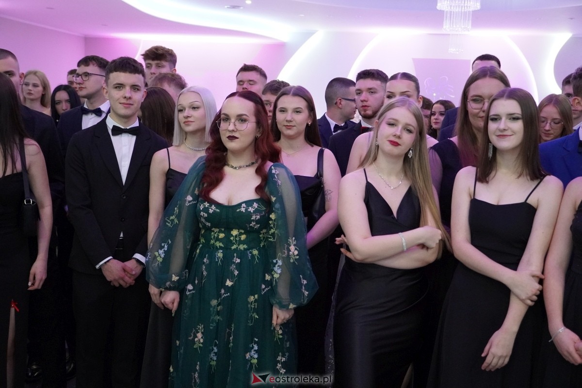 Studniówka w Zespole Szkół Zawodowych nr 2 w Ostrołęce [01.02.2025] - zdjęcie #248 - eOstroleka.pl