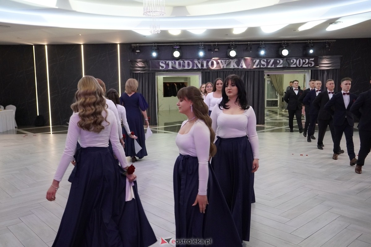 Studniówka w Zespole Szkół Zawodowych nr 2 w Ostrołęce [01.02.2025] - zdjęcie #244 - eOstroleka.pl