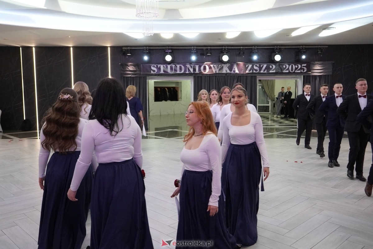 Studniówka w Zespole Szkół Zawodowych nr 2 w Ostrołęce [01.02.2025] - zdjęcie #241 - eOstroleka.pl