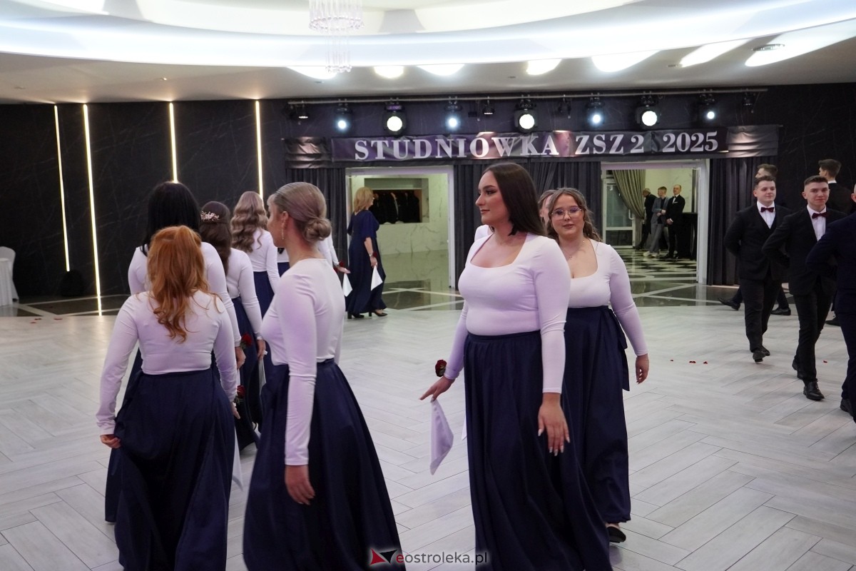 Studniówka w Zespole Szkół Zawodowych nr 2 w Ostrołęce [01.02.2025] - zdjęcie #238 - eOstroleka.pl