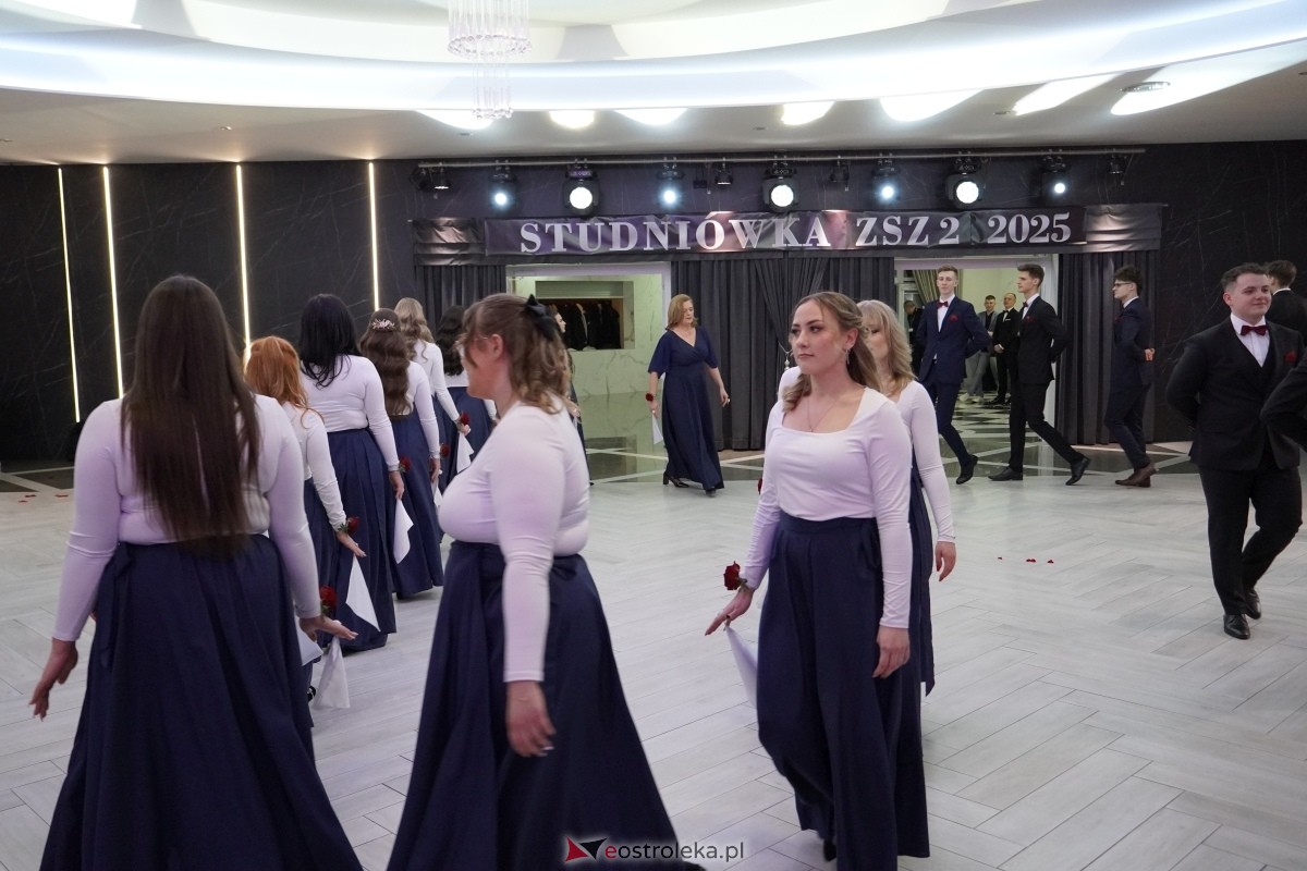 Studniówka w Zespole Szkół Zawodowych nr 2 w Ostrołęce [01.02.2025] - zdjęcie #237 - eOstroleka.pl