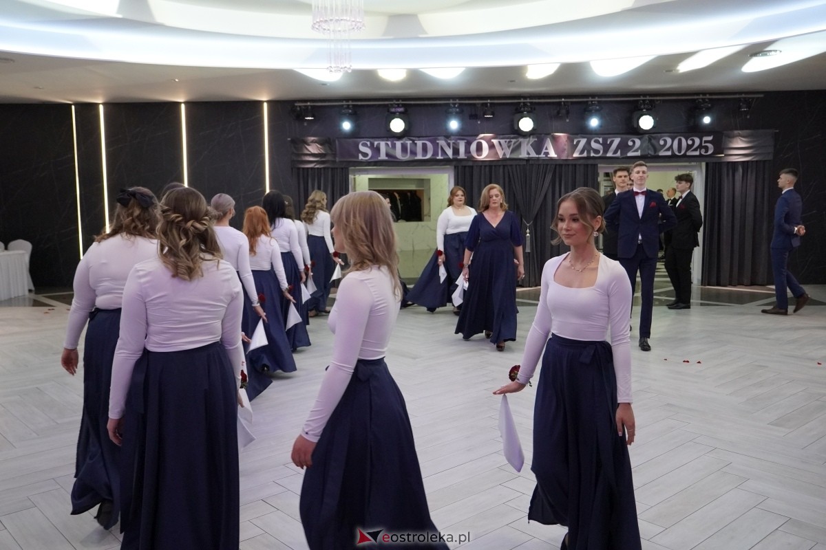 Studniówka w Zespole Szkół Zawodowych nr 2 w Ostrołęce [01.02.2025] - zdjęcie #234 - eOstroleka.pl