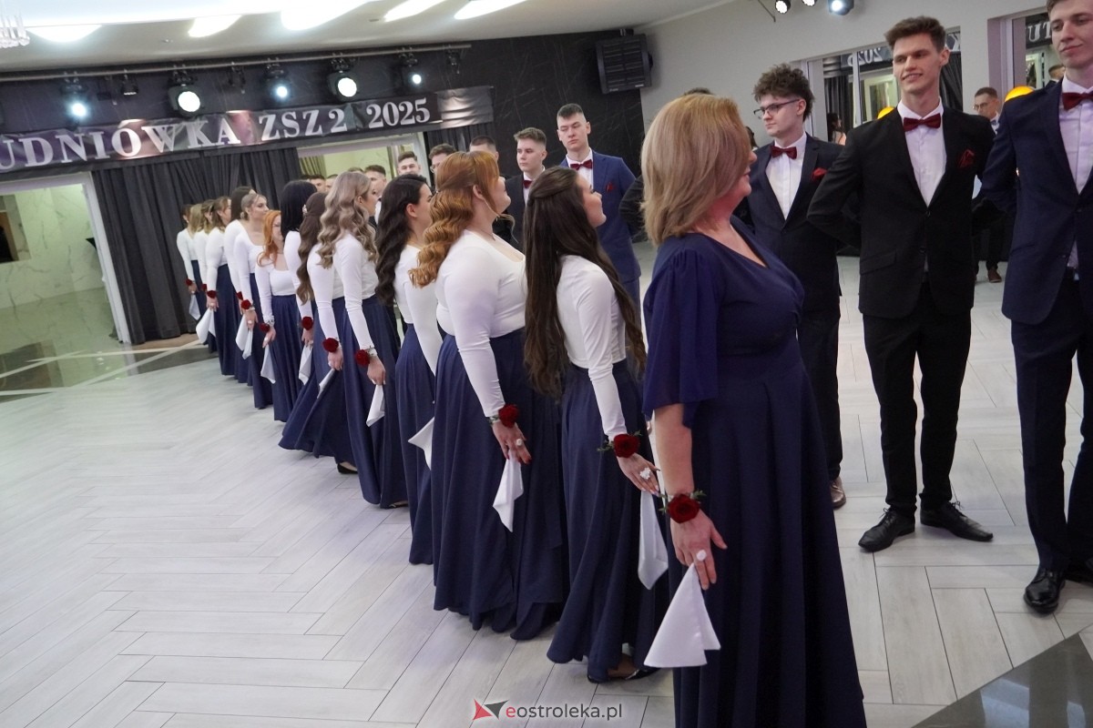 Studniówka w Zespole Szkół Zawodowych nr 2 w Ostrołęce [01.02.2025] - zdjęcie #229 - eOstroleka.pl