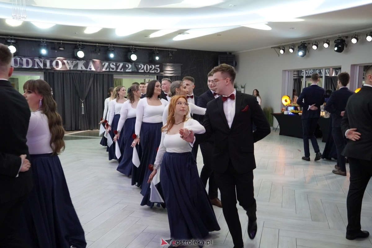 Studniówka w Zespole Szkół Zawodowych nr 2 w Ostrołęce [01.02.2025] - zdjęcie #227 - eOstroleka.pl