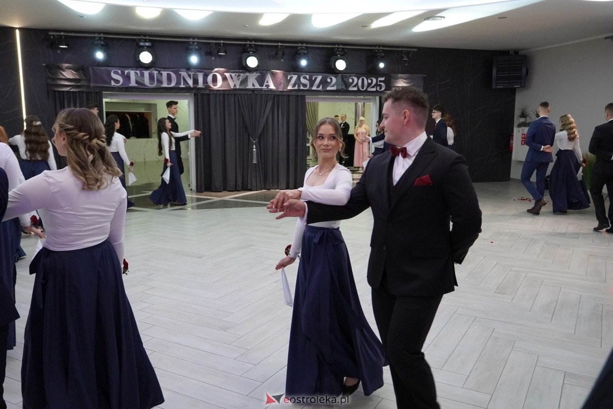 Studniówka w Zespole Szkół Zawodowych nr 2 w Ostrołęce [01.02.2025] - zdjęcie #223 - eOstroleka.pl