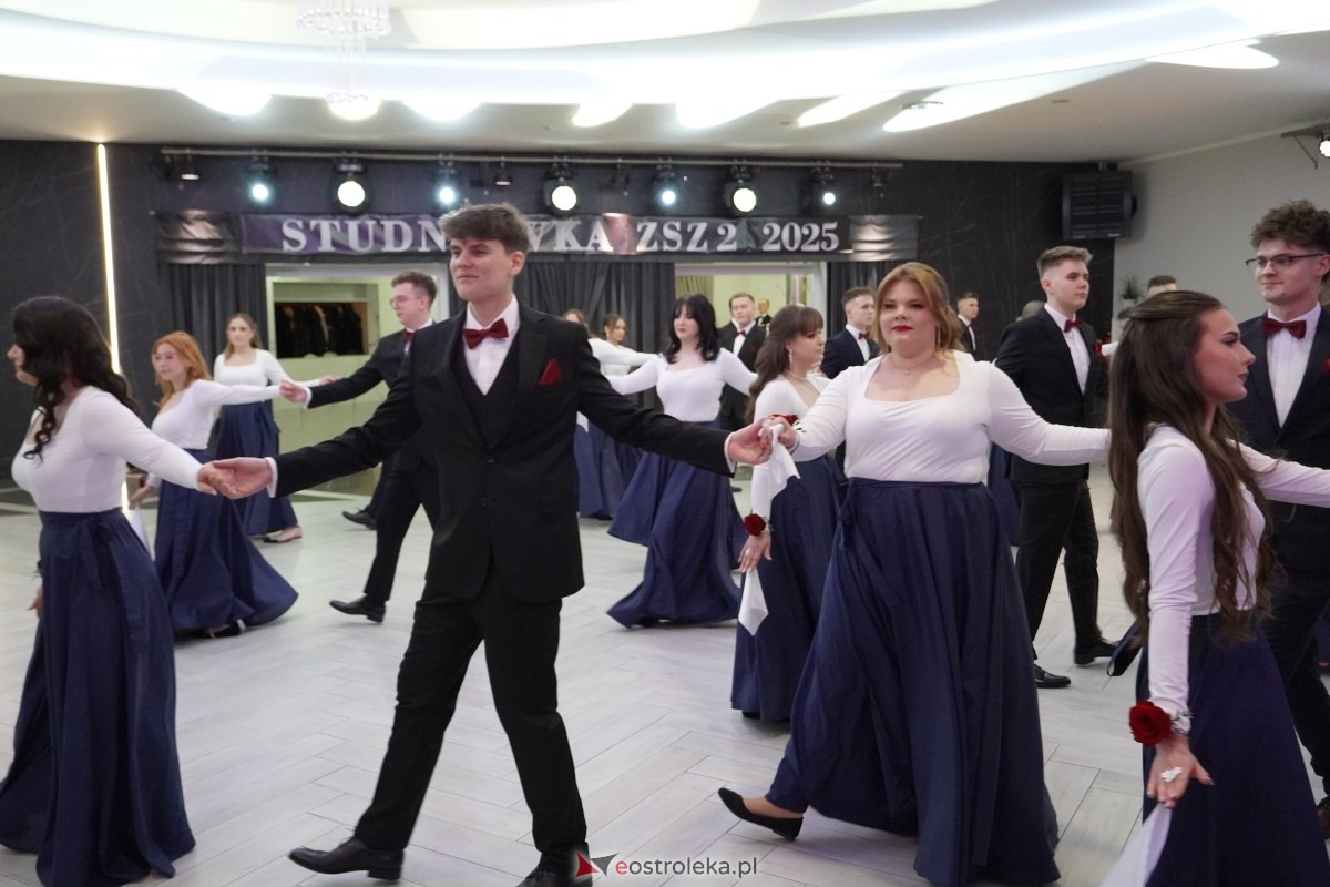 Studniówka w Zespole Szkół Zawodowych nr 2 w Ostrołęce [01.02.2025] - zdjęcie #219 - eOstroleka.pl