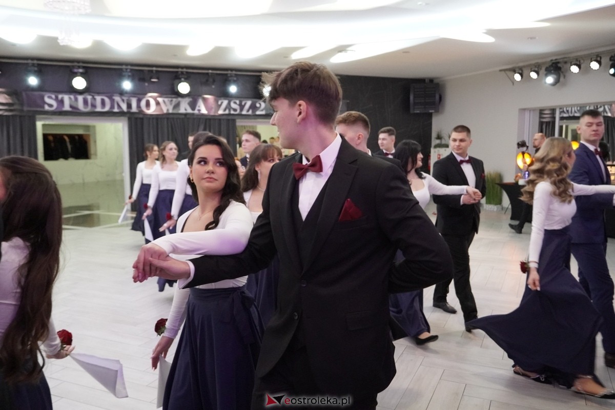 Studniówka w Zespole Szkół Zawodowych nr 2 w Ostrołęce [01.02.2025] - zdjęcie #215 - eOstroleka.pl