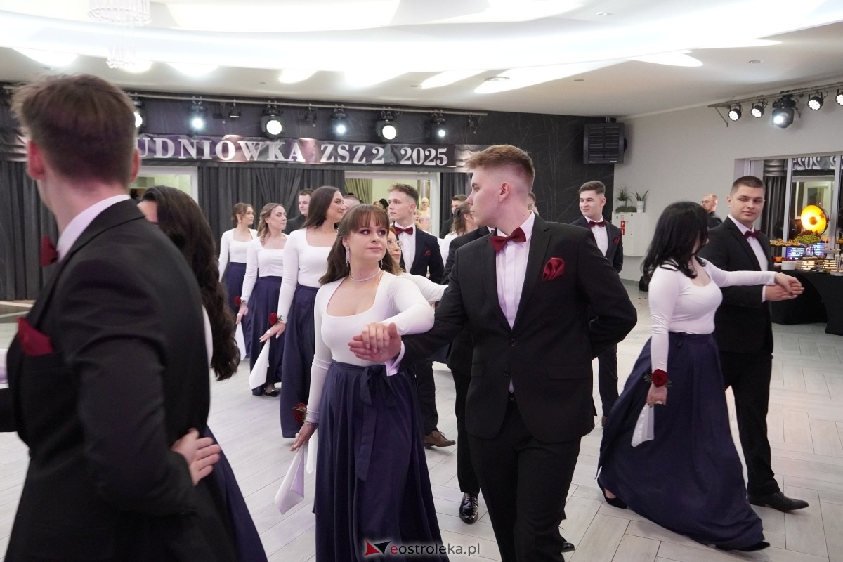 Studniówka w Zespole Szkół Zawodowych nr 2 w Ostrołęce [01.02.2025] - zdjęcie #214 - eOstroleka.pl