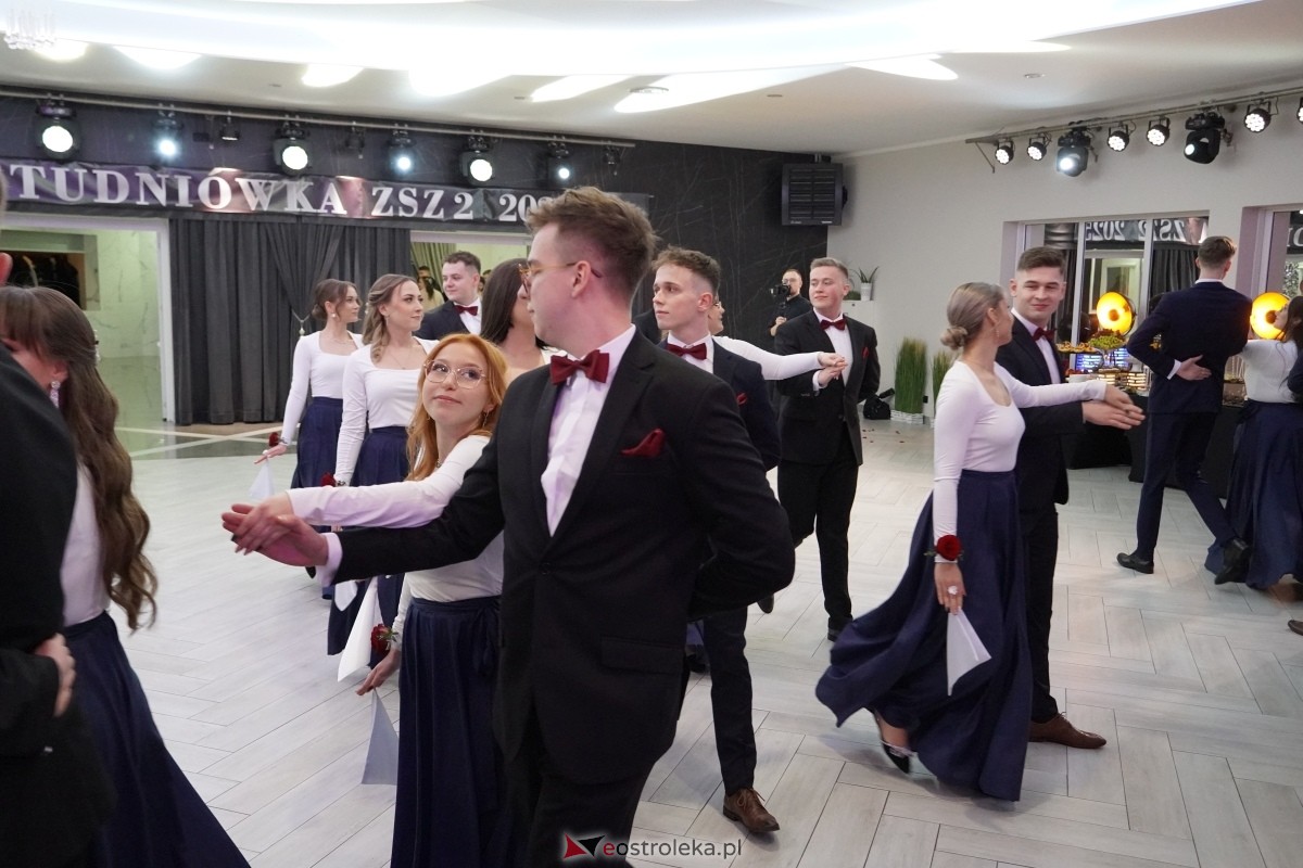 Studniówka w Zespole Szkół Zawodowych nr 2 w Ostrołęce [01.02.2025] - zdjęcie #213 - eOstroleka.pl