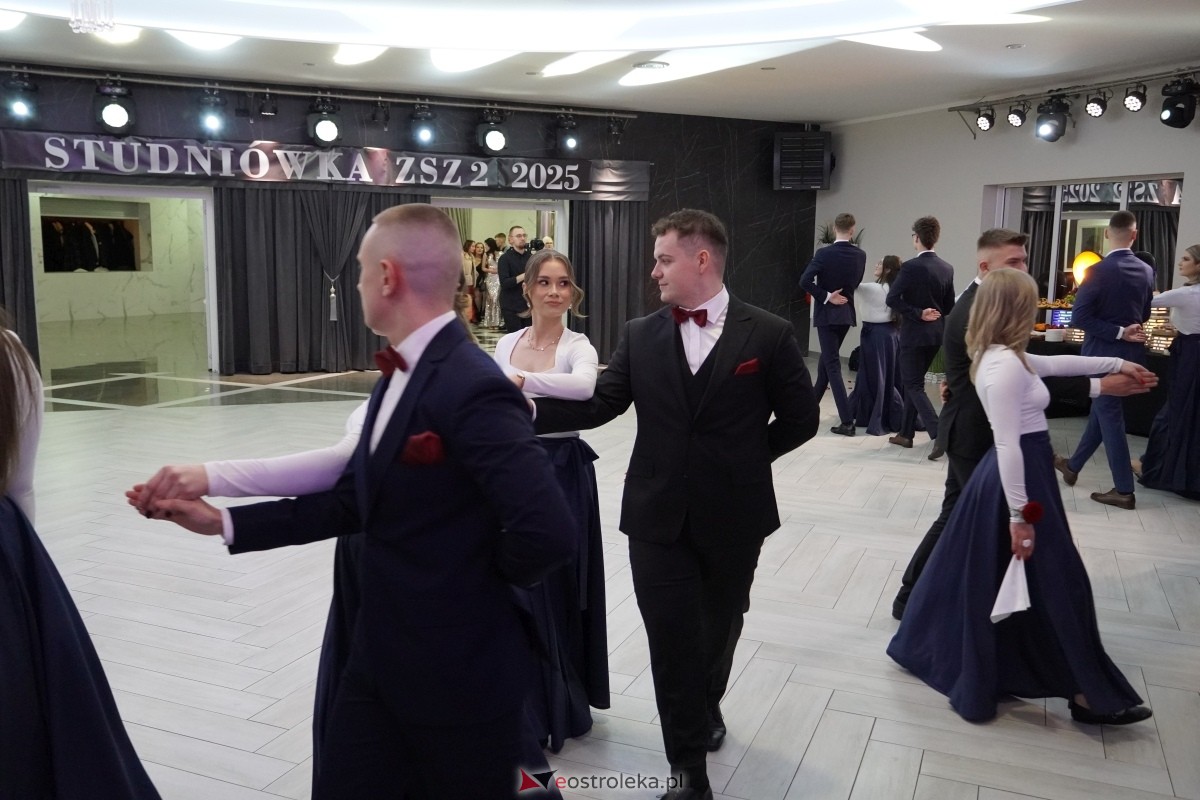 Studniówka w Zespole Szkół Zawodowych nr 2 w Ostrołęce [01.02.2025] - zdjęcie #210 - eOstroleka.pl