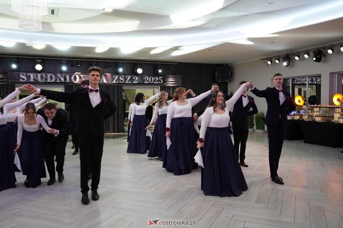 Studniówka w Zespole Szkół Zawodowych nr 2 w Ostrołęce [01.02.2025] - zdjęcie #201 - eOstroleka.pl