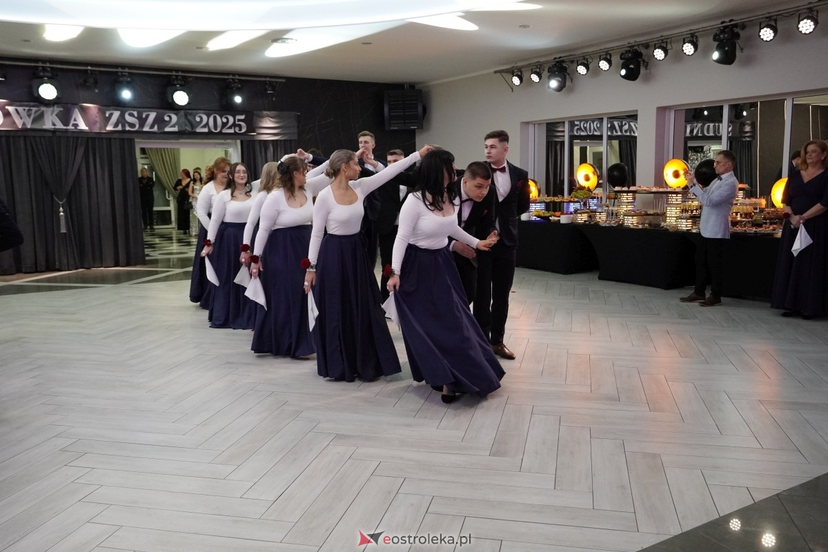 Studniówka w Zespole Szkół Zawodowych nr 2 w Ostrołęce [01.02.2025] - zdjęcie #198 - eOstroleka.pl