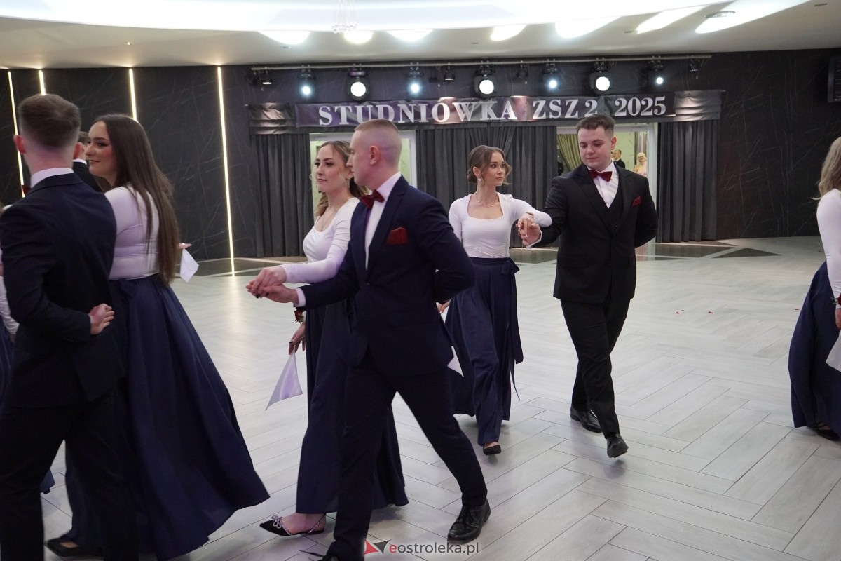 Studniówka w Zespole Szkół Zawodowych nr 2 w Ostrołęce [01.02.2025] - zdjęcie #190 - eOstroleka.pl