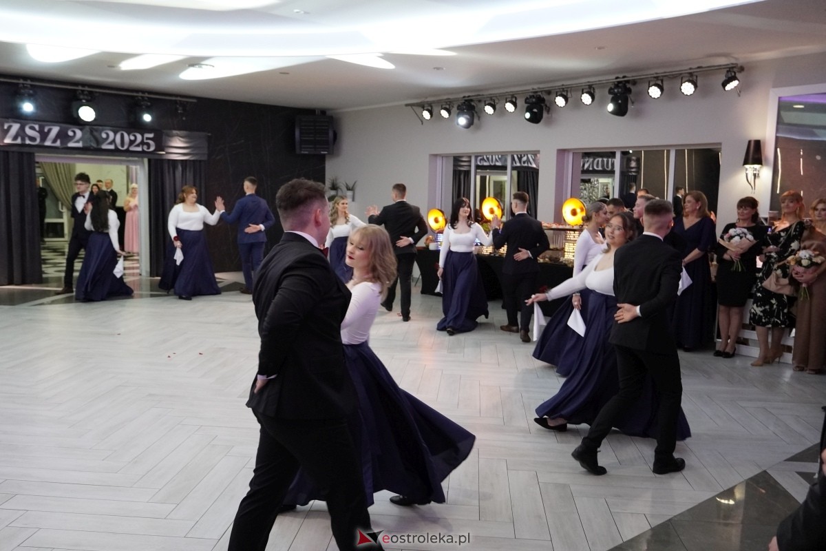 Studniówka w Zespole Szkół Zawodowych nr 2 w Ostrołęce [01.02.2025] - zdjęcie #188 - eOstroleka.pl