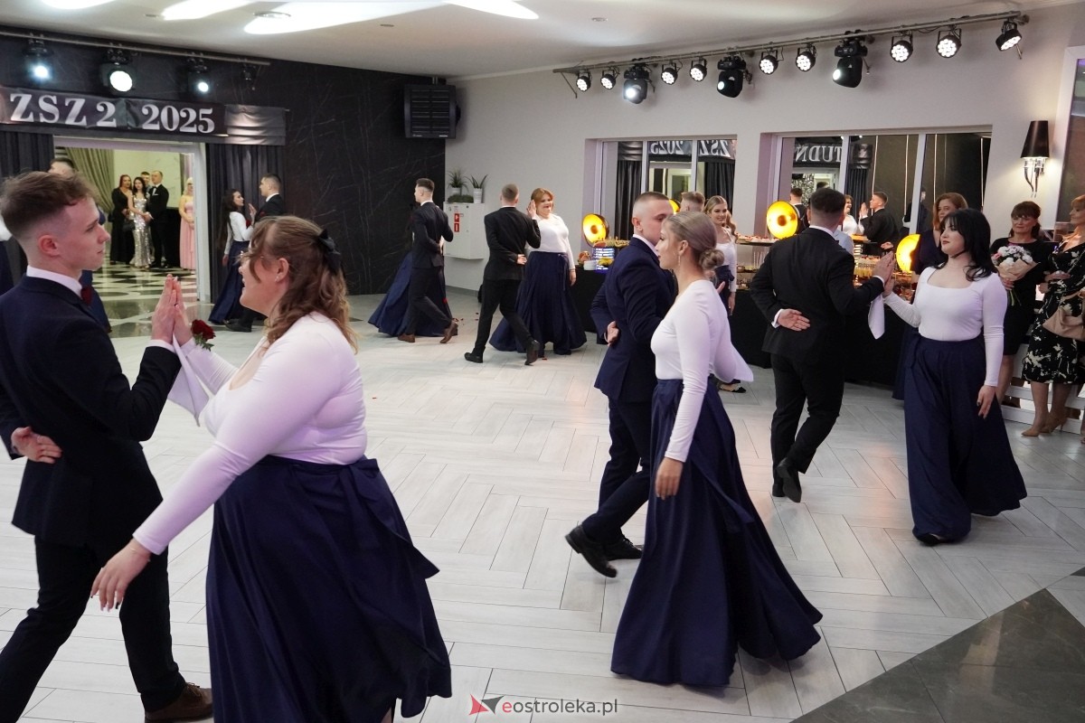 Studniówka w Zespole Szkół Zawodowych nr 2 w Ostrołęce [01.02.2025] - zdjęcie #185 - eOstroleka.pl