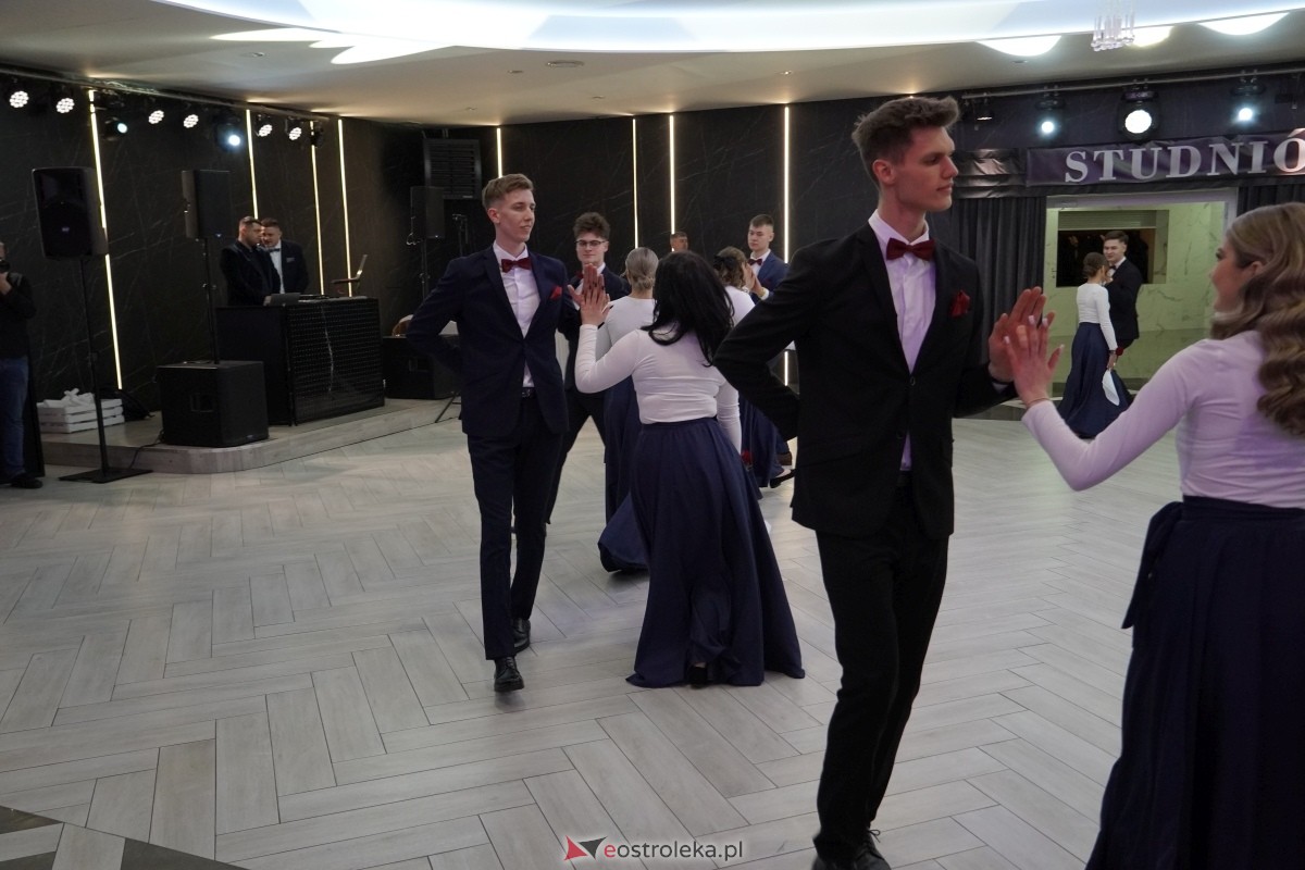 Studniówka w Zespole Szkół Zawodowych nr 2 w Ostrołęce [01.02.2025] - zdjęcie #176 - eOstroleka.pl