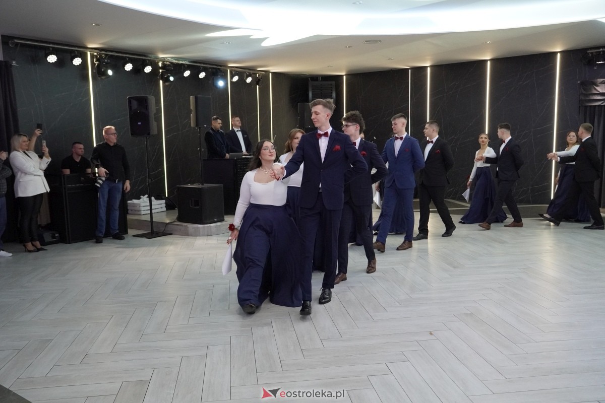 Studniówka w Zespole Szkół Zawodowych nr 2 w Ostrołęce [01.02.2025] - zdjęcie #170 - eOstroleka.pl