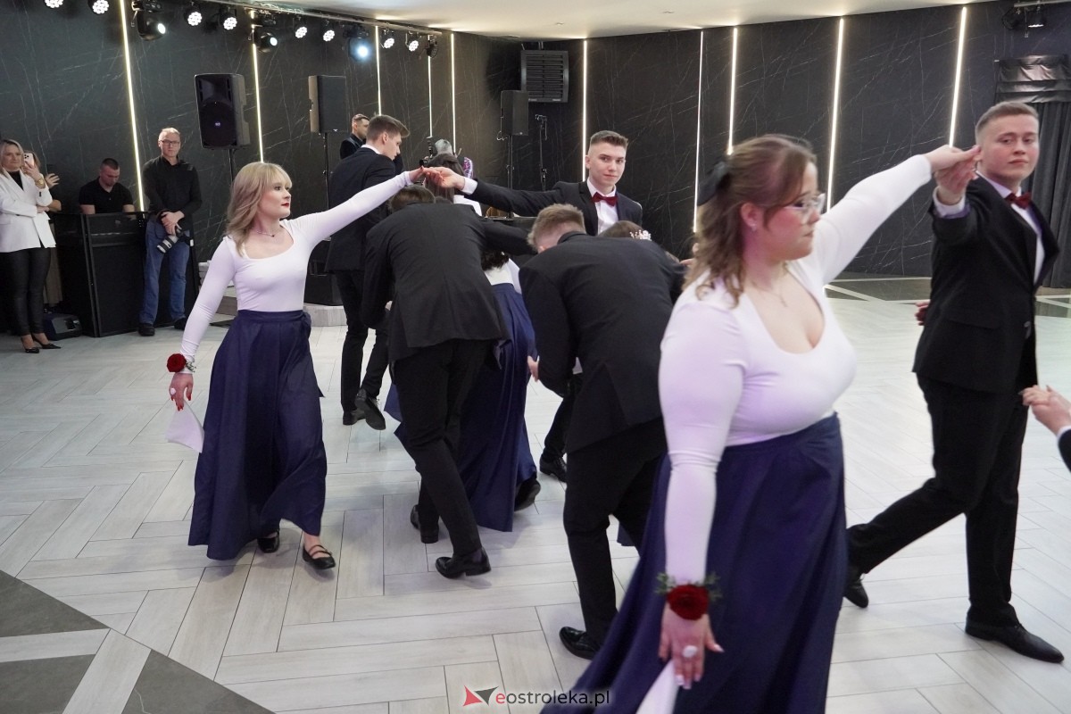 Studniówka w Zespole Szkół Zawodowych nr 2 w Ostrołęce [01.02.2025] - zdjęcie #161 - eOstroleka.pl