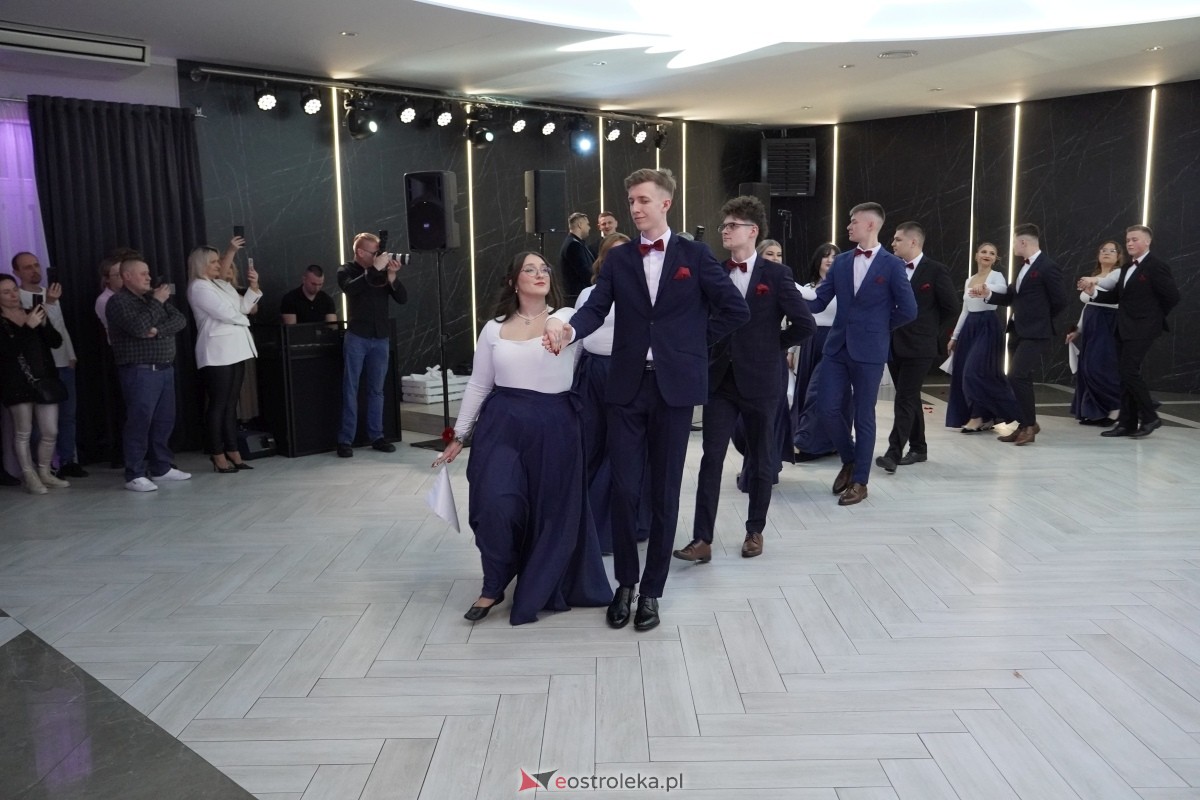 Studniówka w Zespole Szkół Zawodowych nr 2 w Ostrołęce [01.02.2025] - zdjęcie #158 - eOstroleka.pl